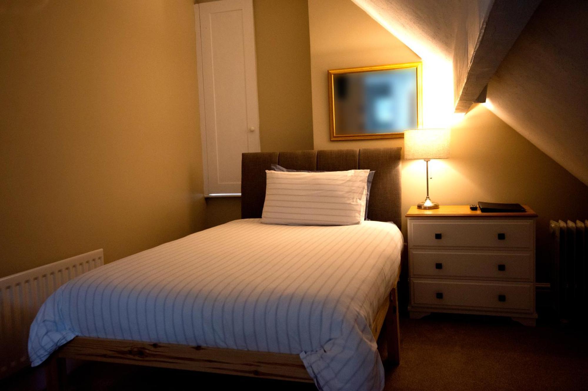 Salamander Guest House Стратфорд на Ейвън Екстериор снимка